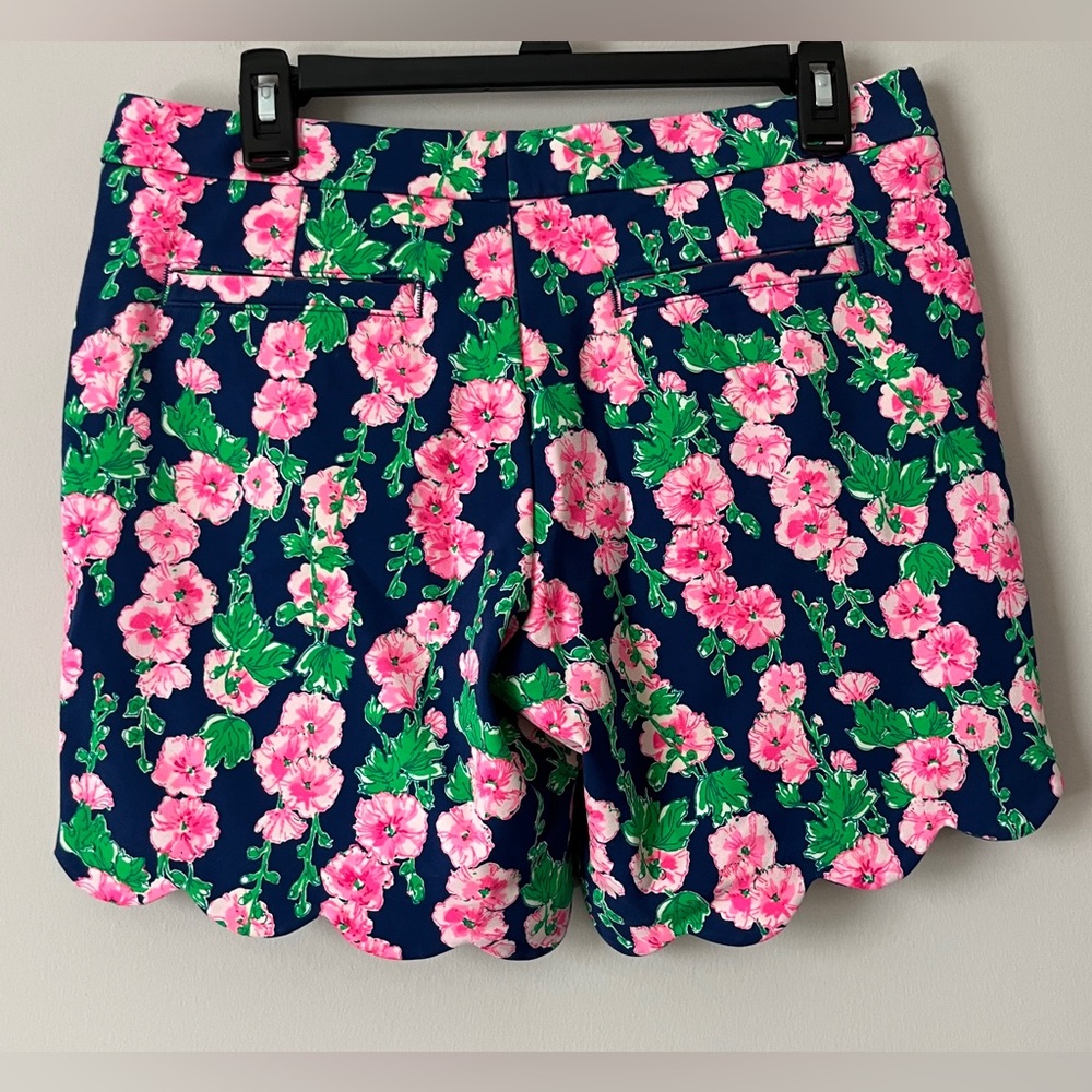NWT Lilly Pulitzer Size 6 Darci Knit Shorts in Oyster Bay Navy De Vine - Picture 3 of 4